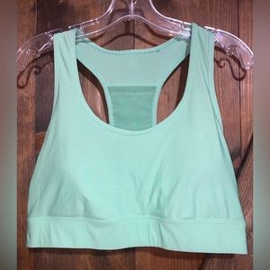 Fabletics Sports Bra, size XL, smoke free home